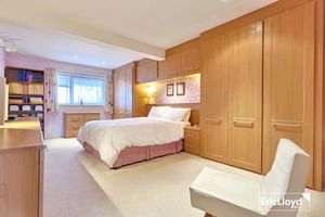 Photo 23- click for photo gallery